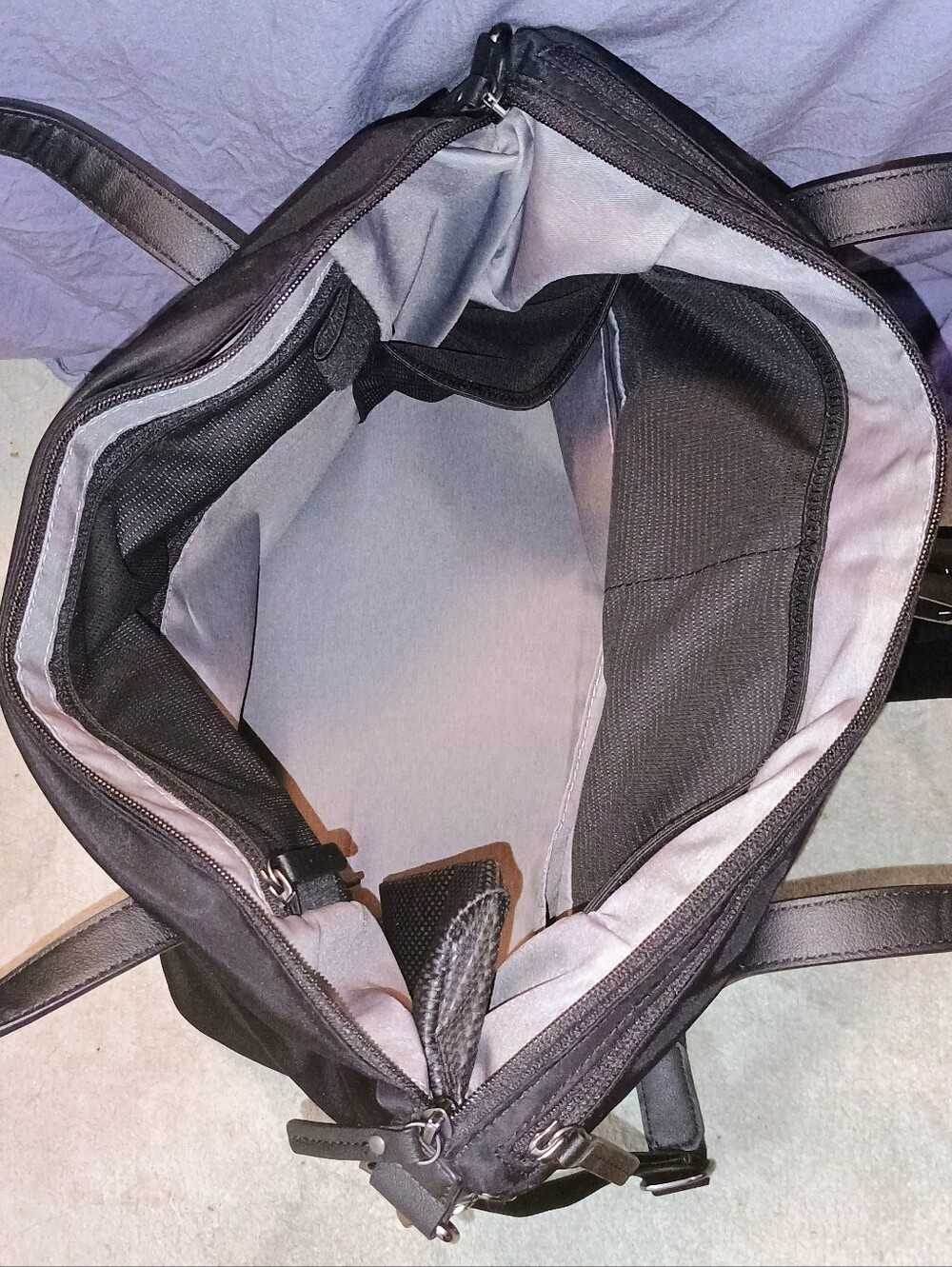Nomad Lane Origami Tote V2 Travel Bag Black | Like New | Laptop Carry-On - Picture 8 of 8